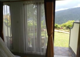 Aris Homestay and Warung Made 4