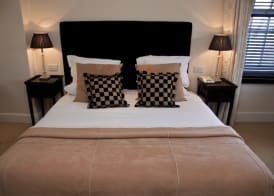 Rowton Hall Hotel and Spa 3