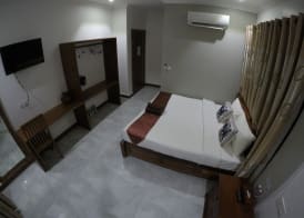Happy​​ Family Guesthouse 5