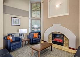 Days Inn & Suites by Wyndham Winkler 3