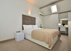 Arch Hotel 4