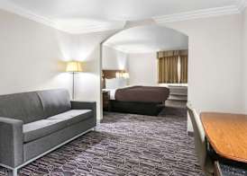 SureStay Plus by Best Western Benbrook Fort Worth 5