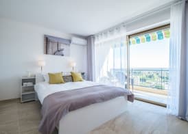 My Resid Appart Cannes Marina vue Piscine 3