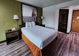 Super 8 by Wyndham Austin North/University Area 4
