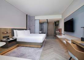 AC Hotel by Marriott Chengdu North 4