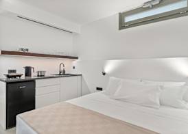 Dream of Paros 3