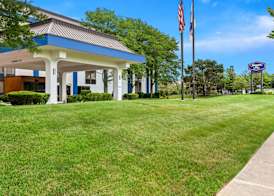 Hampton Inn Chicago-Naperville 5