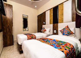 Hotel Dollar Inn 2