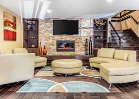 Comfort Inn & Suites Ballpark Area 3