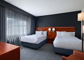 Courtyard by Marriott Dallas Arlington Entertainment District 3