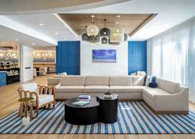 Delta Hotels by MarriottTM Jacksonville Deerwood 2