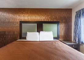Travelodge by Wyndham South Hackensack 4