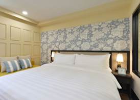Oakwood Hotel & Residence Bangkok 5