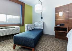 Holiday Inn Express & Suites LAFAYETTE-SOUTH by IHG 3