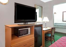 Travelodge by Wyndham Sacramento / Rancho Cordova 5