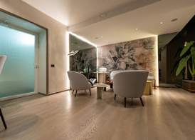 Agra Suites 2