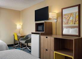 Days Inn by Wyndham Carbondale 4