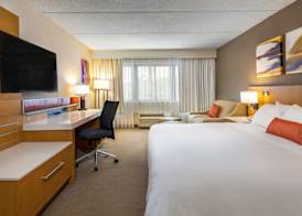 Delta Hotels by Marriott Utica 5
