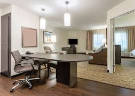 Candlewood Suites DAVENPORT by IHG 3