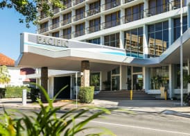 Pacific Hotel Cairns 2