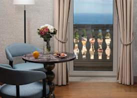 NH Collection Taormina 3