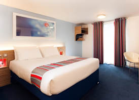 Travelodge Gatwick Airport Central 5