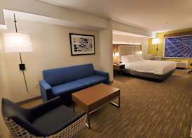 Holiday Inn Express & Suites SEATTLE NORTH - LYNNWOOD by IHG 3