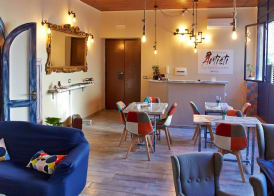 Artisti Sustinea Rooms 2
