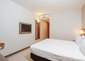 Slim Hotel Curitiba Av das Torres 5