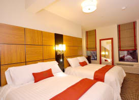 Hotel Five44 2