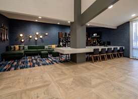 DoubleTree by Hilton Bakersfield 5