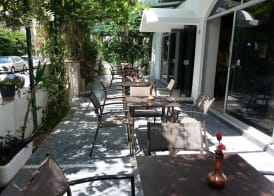 Karis Hotel 5