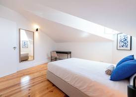 Sunny Lisbon Apartments by Soulplaces 2