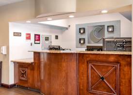 Comfort Suites North Dallas 4
