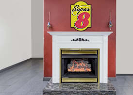 Super 8 by Wyndham Logansport 4