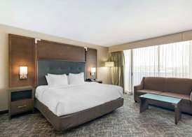 Best Western Plus Kansas City Sports Complex Hotel 5