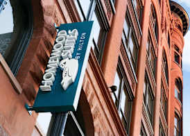 Homewood Suites by Hilton Milwaukee Downtown 3