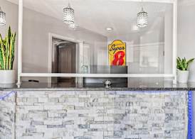 Super 8 by Wyndham Brownsburg 3