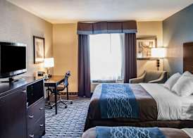 Comfort Inn Lees Summit @ Hwy 50 & Hwy 291 5