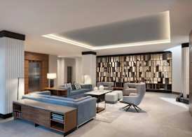 AC Hotel by Marriott Old Montreal 2