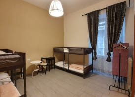 Hostel Mancini Naples 5