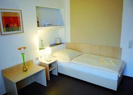 Adam Hotel - Giesen 4