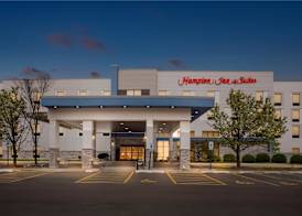 Hampton Inn & Suites Bolingbrook 2
