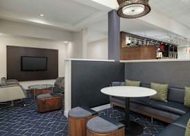 Courtyard by Marriott Dallas-Fort Worth/Bedford 4