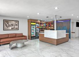 Super 8 by Wyndham Grapevine/DFW Airport Northwest 2