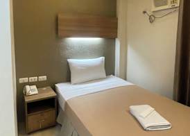 The Center Suites Cebu 4