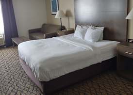 Baymont by Wyndham Auburn 5