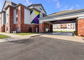 Spark by Hilton Catoosa Tulsa 3