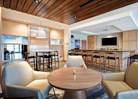 Fairfield Inn & Suites by Marriott Plymouth 3