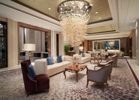 Sheraton Grand Wuhan Hankou Hotel 2